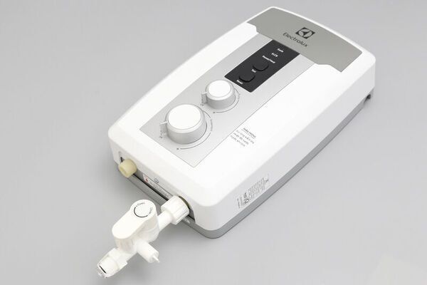 Máy nước nóng EWE451HB-DWS2 4500W chính hãng