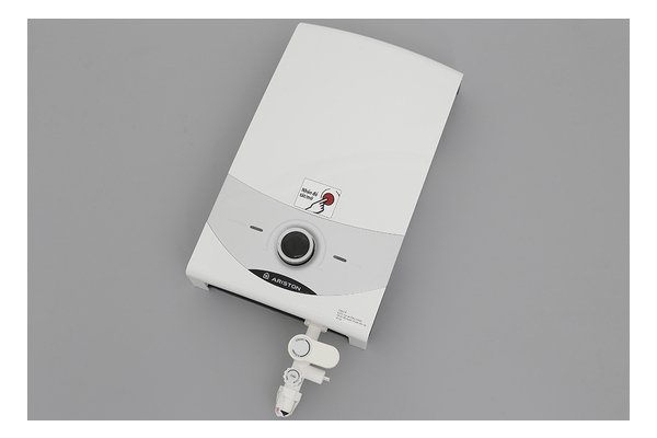 Máy nước nóng Ariston SM45E-VN 4.5KW